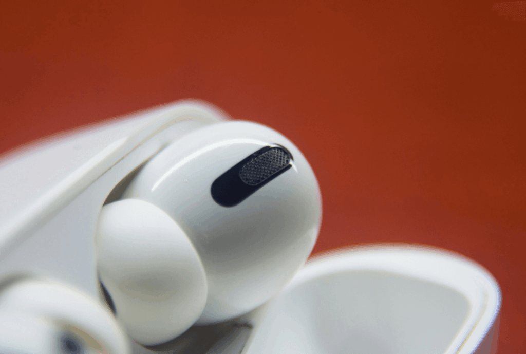 AirPodsは、現代女性のための「見えないサングラス」