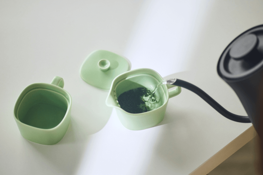 ① 一人分のお茶に最適化されたコンパクト設計